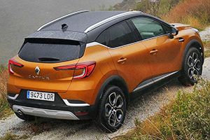 Renault Captur Hybrid su Dealer On Fire | test drive