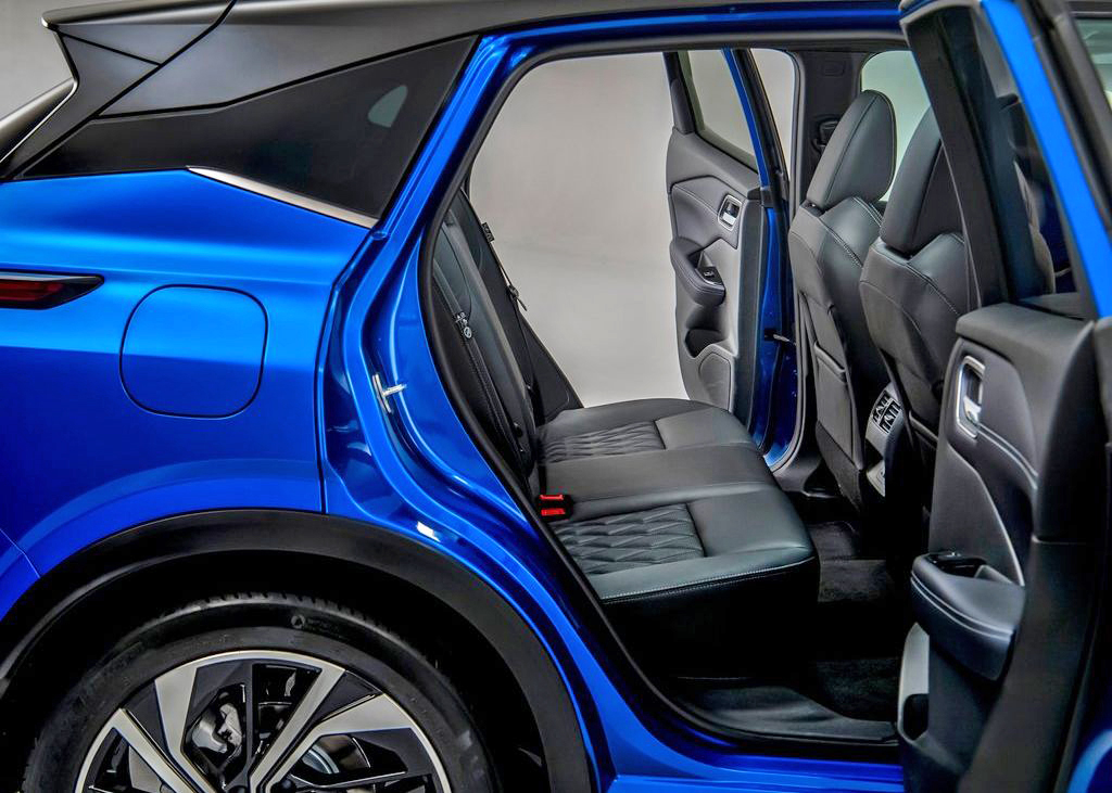 La imagen tiene un atributo ALT vacío; su nombre de archivo es Nissan-Qashqai_05-1.jpg